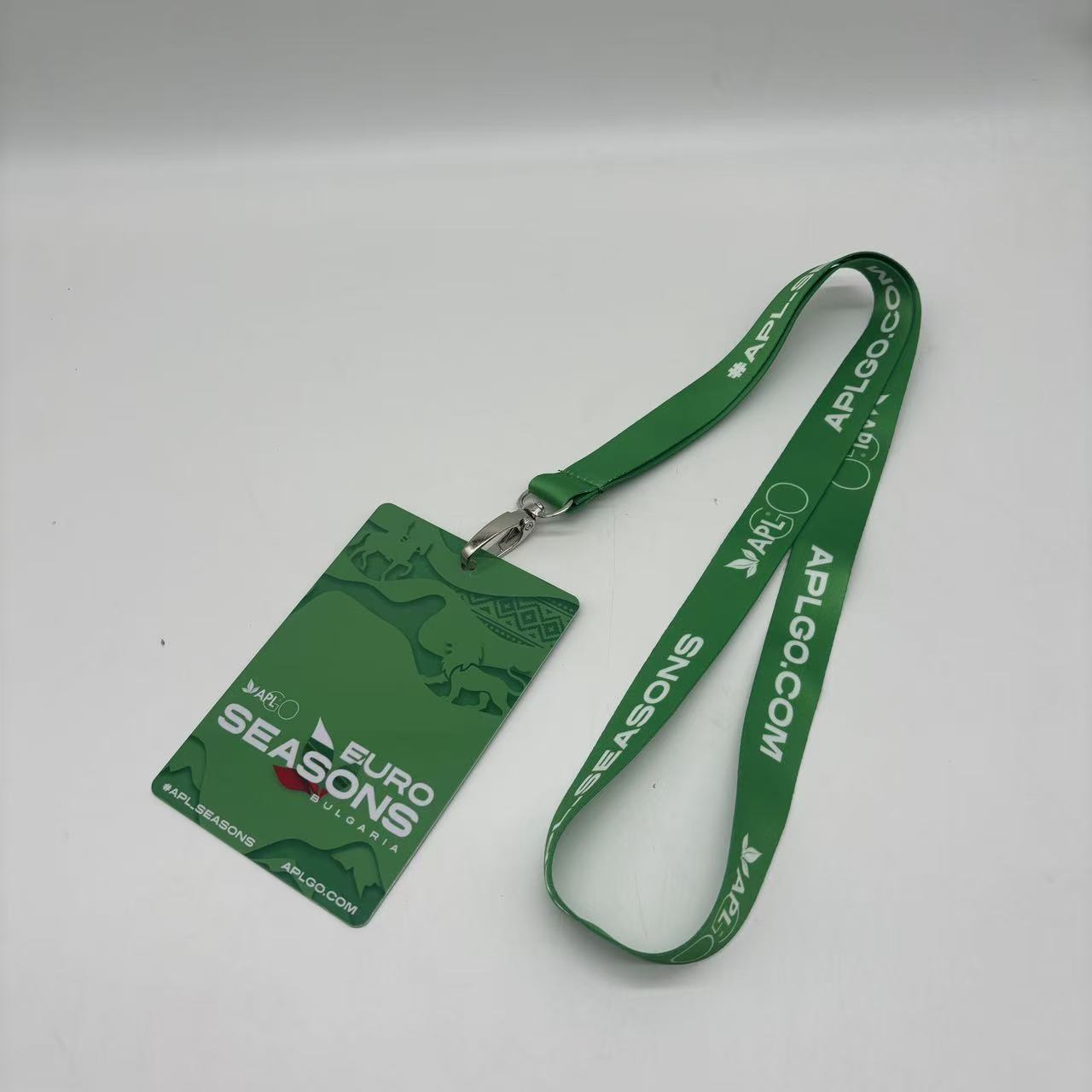 Lanyard material: polyester