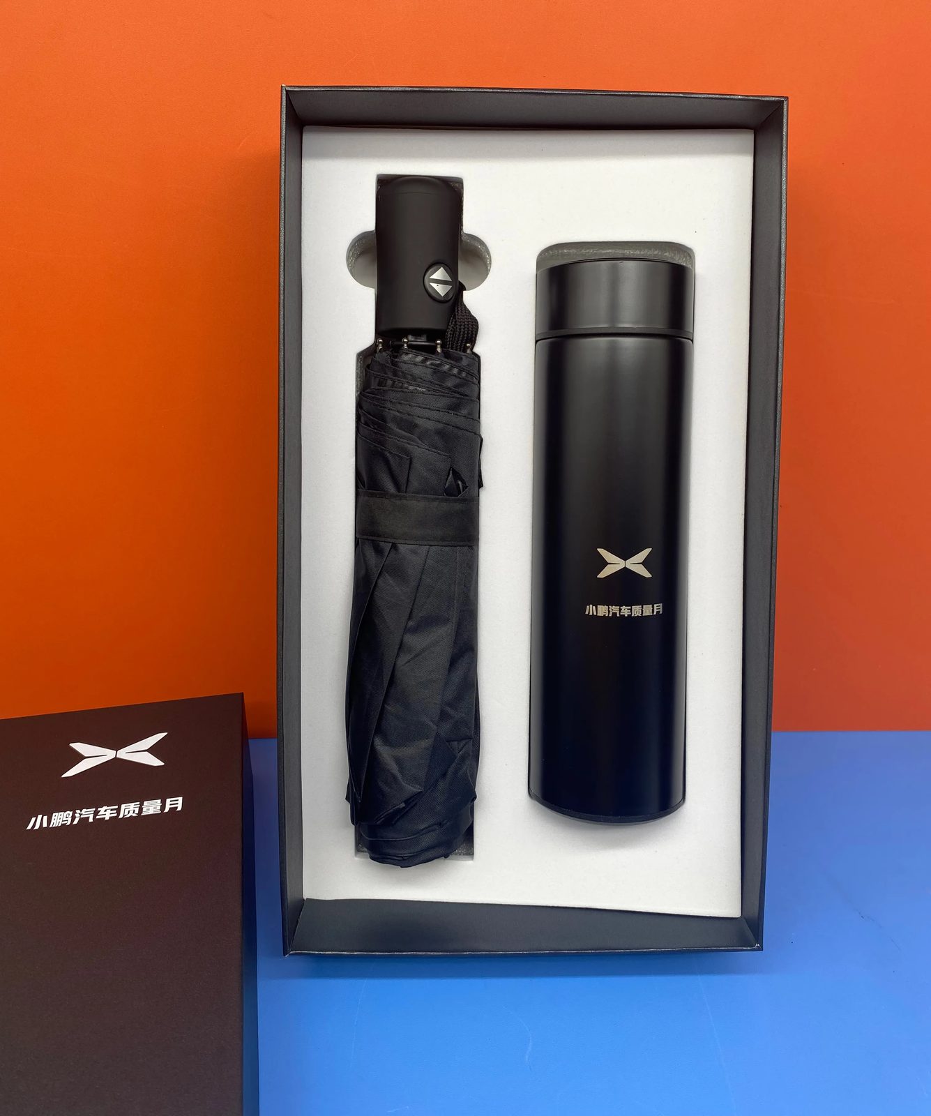 Thermos bottle with temperature display Gift Set gallery 4