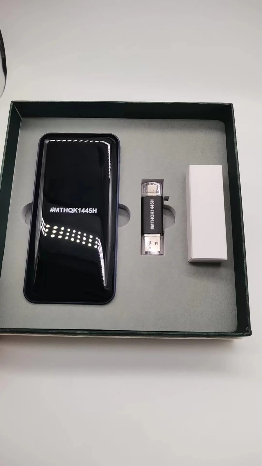 Normal charging power bank 10,000mAh Gift Set gallery 3