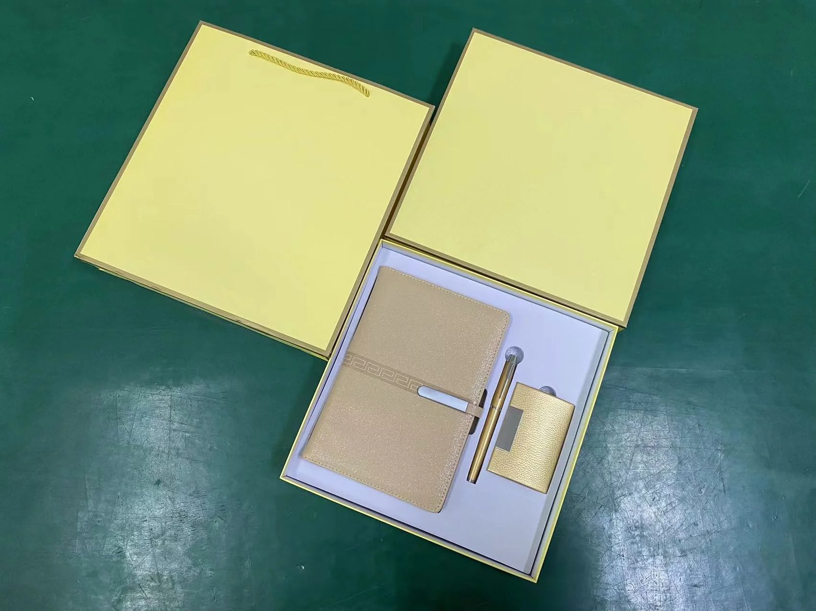 A5 Perfect Binding Notebook, PU + Metal Cardholder and Metal Pen Gift Set gallery 4