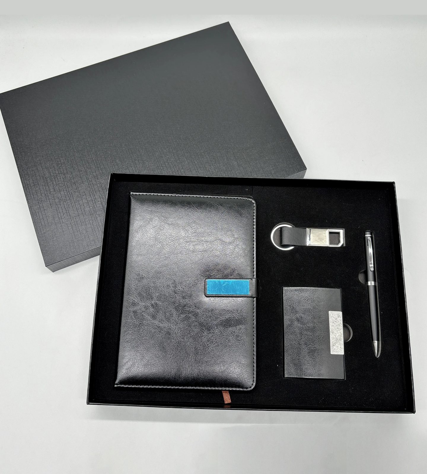 A5 Notebook, Metal Pen, PU Keychain & Card Holder Corporate Gift Set gallery 3