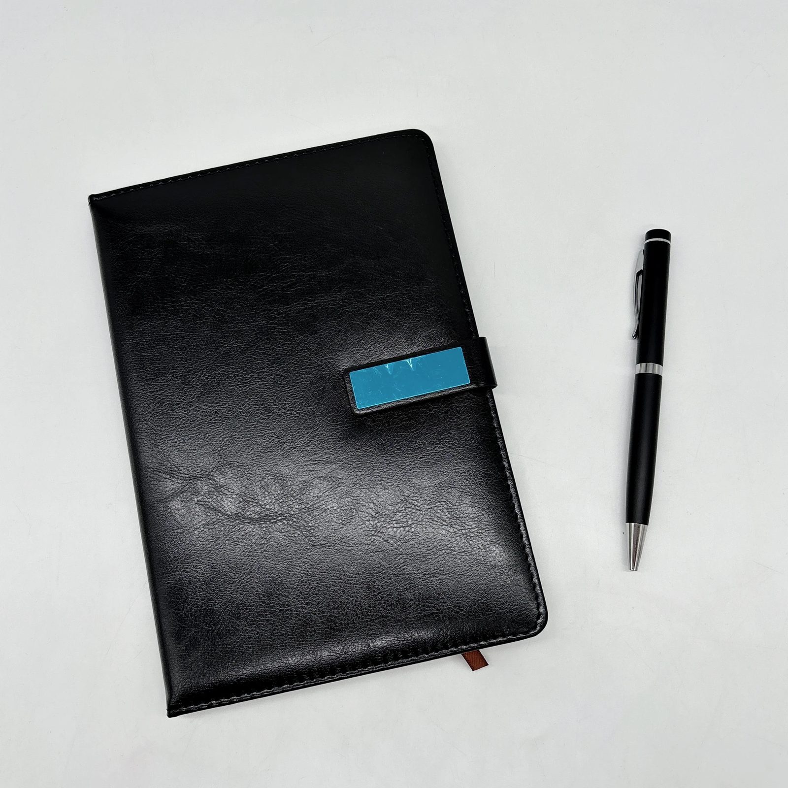 A5 Notebook, Metal Pen, PU Keychain & Card Holder Corporate Gift Set gallery 4