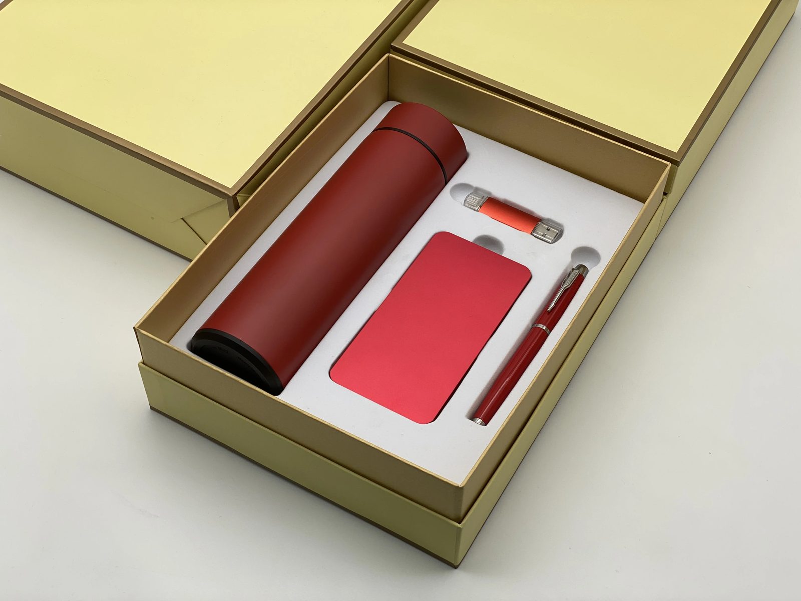 304 Stainless Steel Thermos Cup, Type C + PC OTG USB Flash Drive, 5,000mAh Power Bank and Metal Pen Gift Set gallery 1
