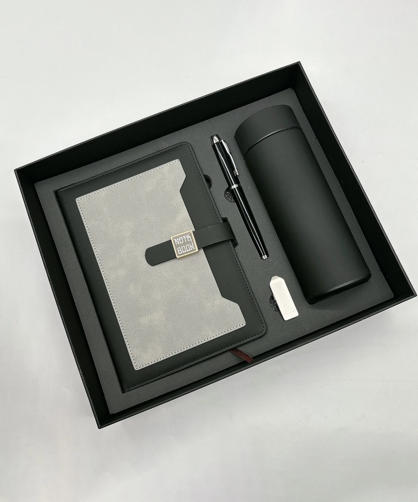 A5 Perfect Binding Notebook, 16GB USB Drive, Metal Pen & 304 Stainless Steel Bottle Gift Set gallery 5