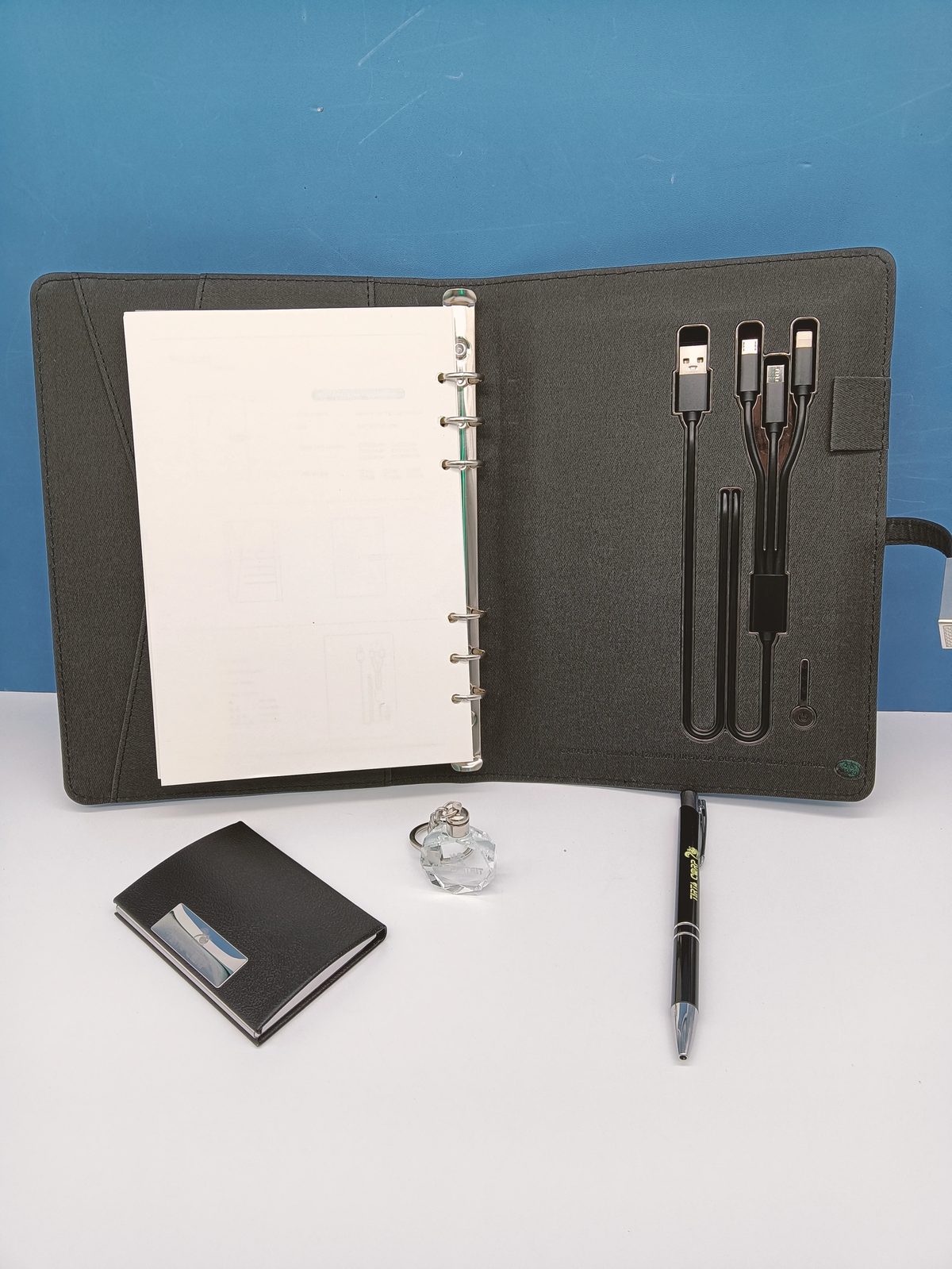 Power bank notebook: 8,000mAh + Gift Set gallery 4