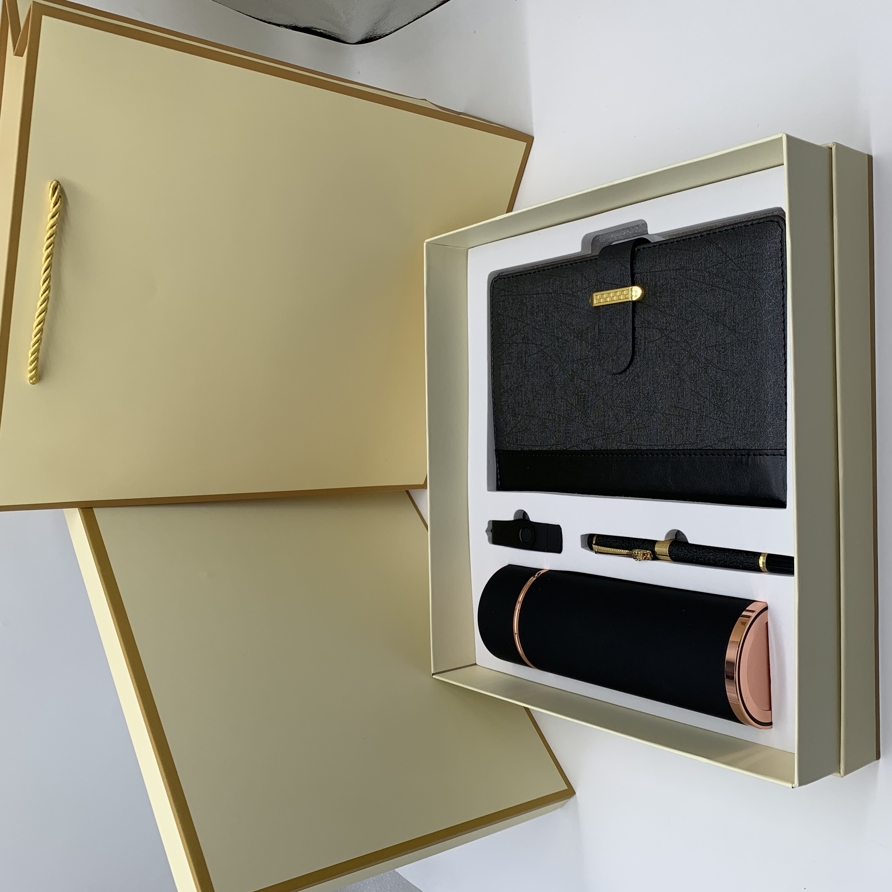 A5 Notebook, 304 Stainless Steel Bottle, 16GB USB and Pen Gift Set