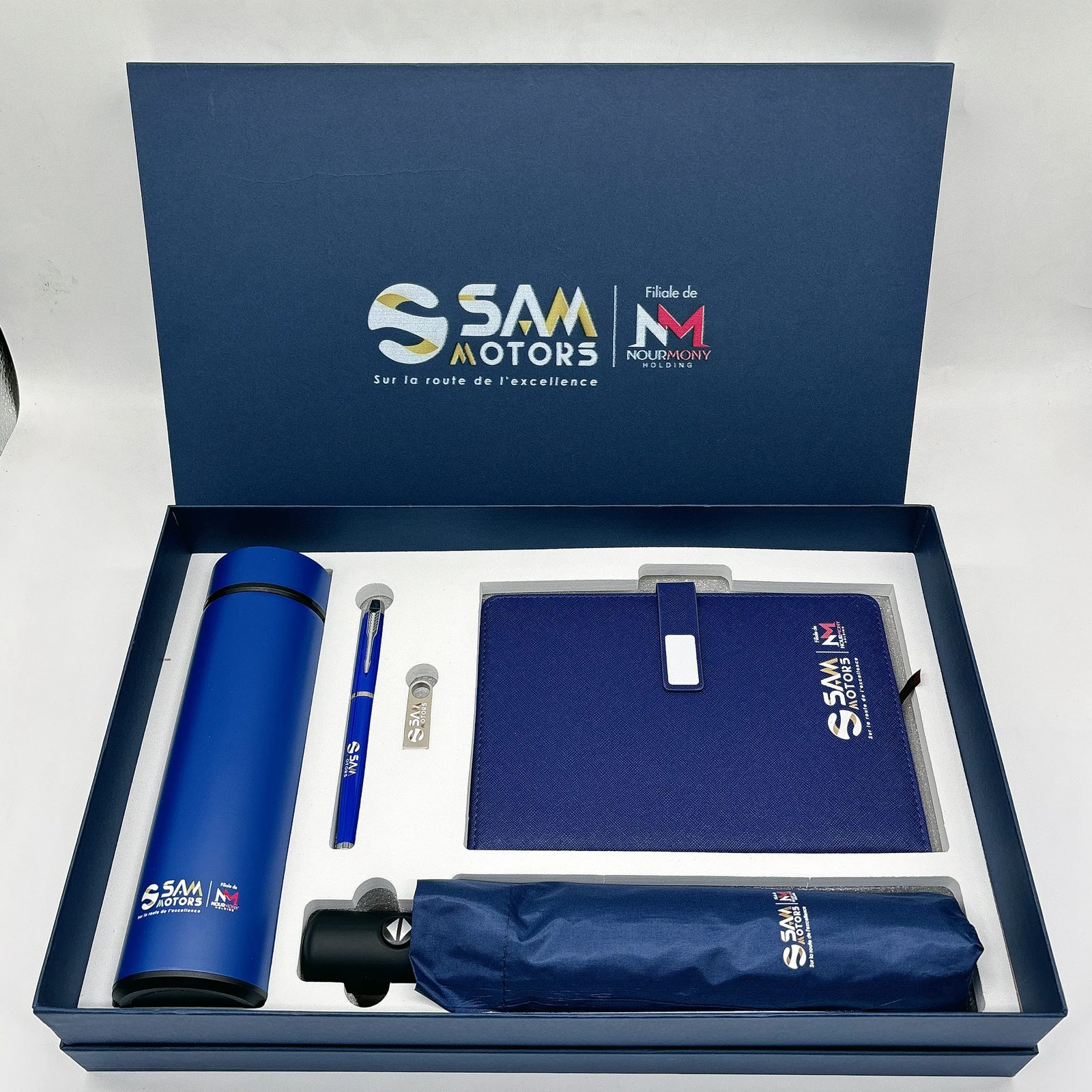Corporate Gift Set with Stainless Steel Bottle, 16GB Flash Drive, and More