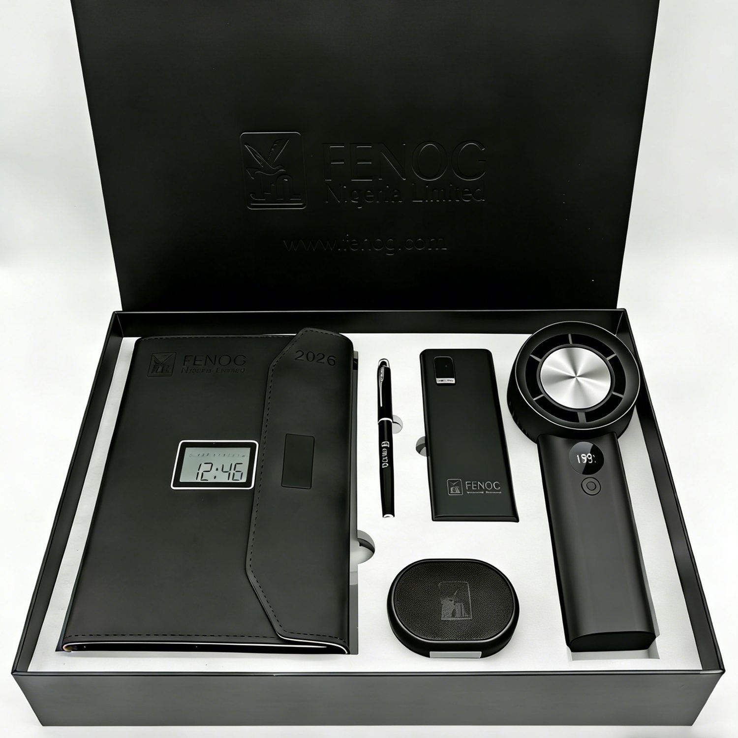 Notebook: 8000mah ,USB flash drive 32GB, wireless charger 15w Gift Set