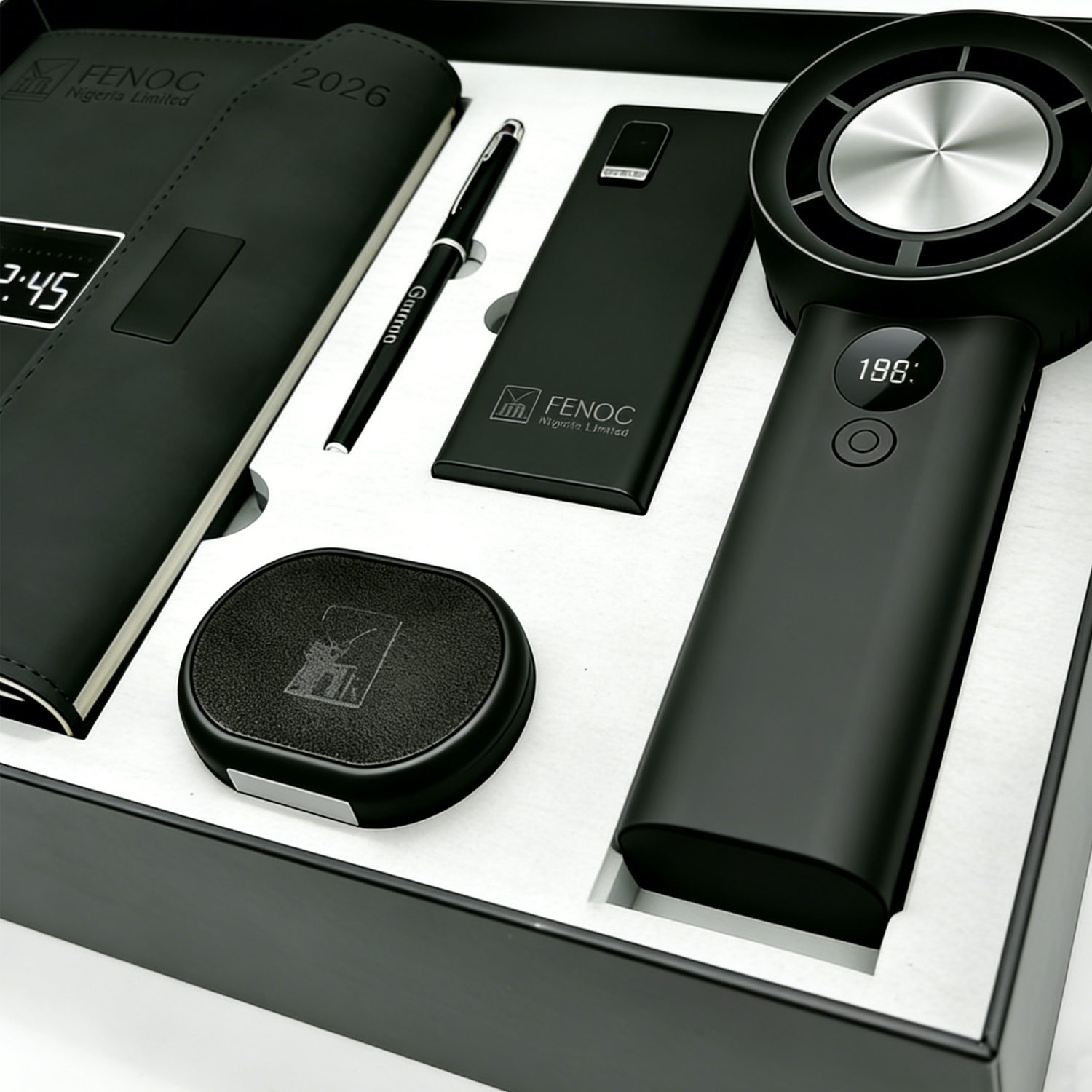 Notebook: 8000mah ,USB flash drive 32GB, wireless charger 15w Gift Set gallery 2