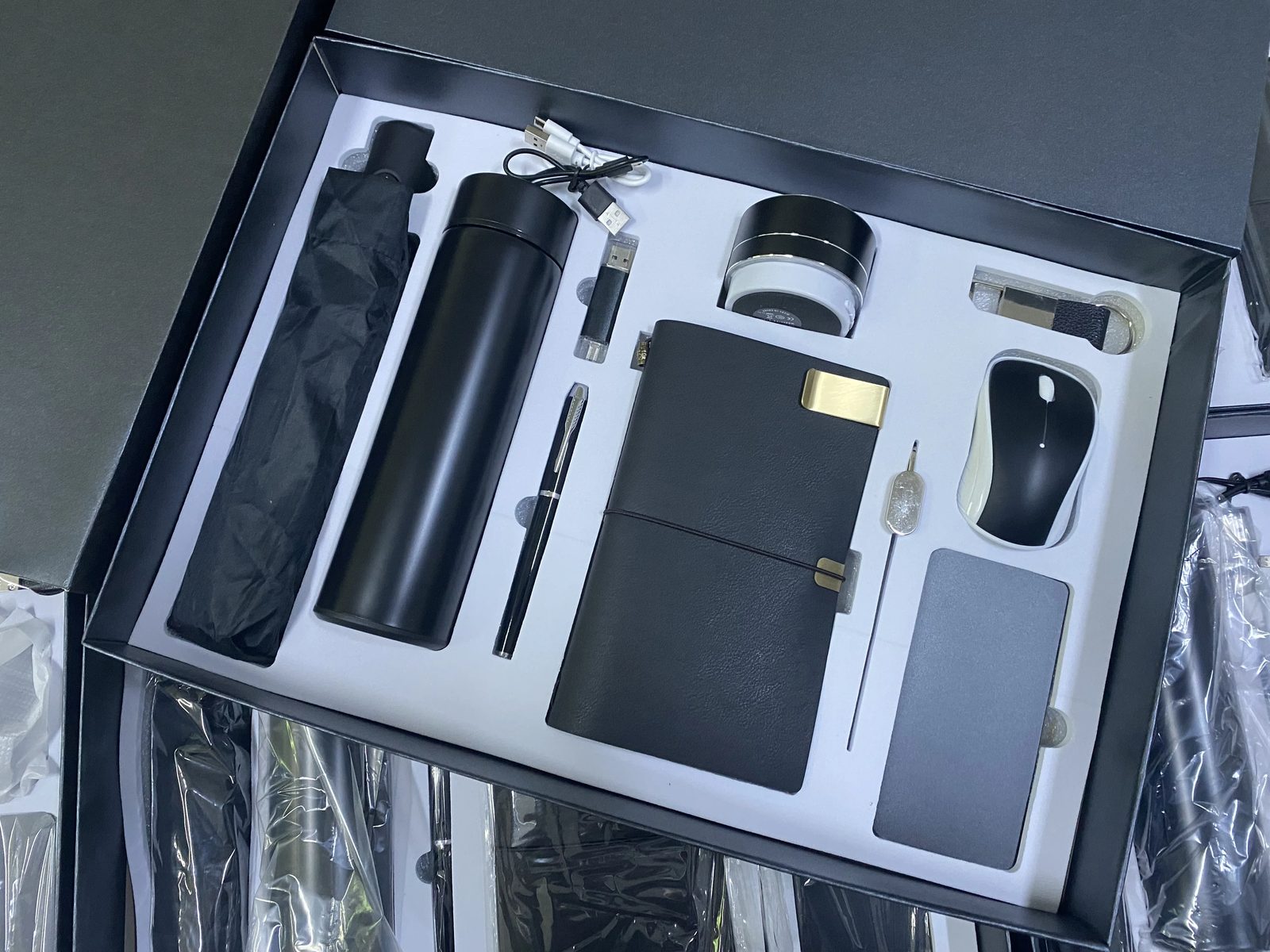 Premium Corporate Gift Set with Stainless Steel Bottle, Power Bank & Bluetooth Speaker