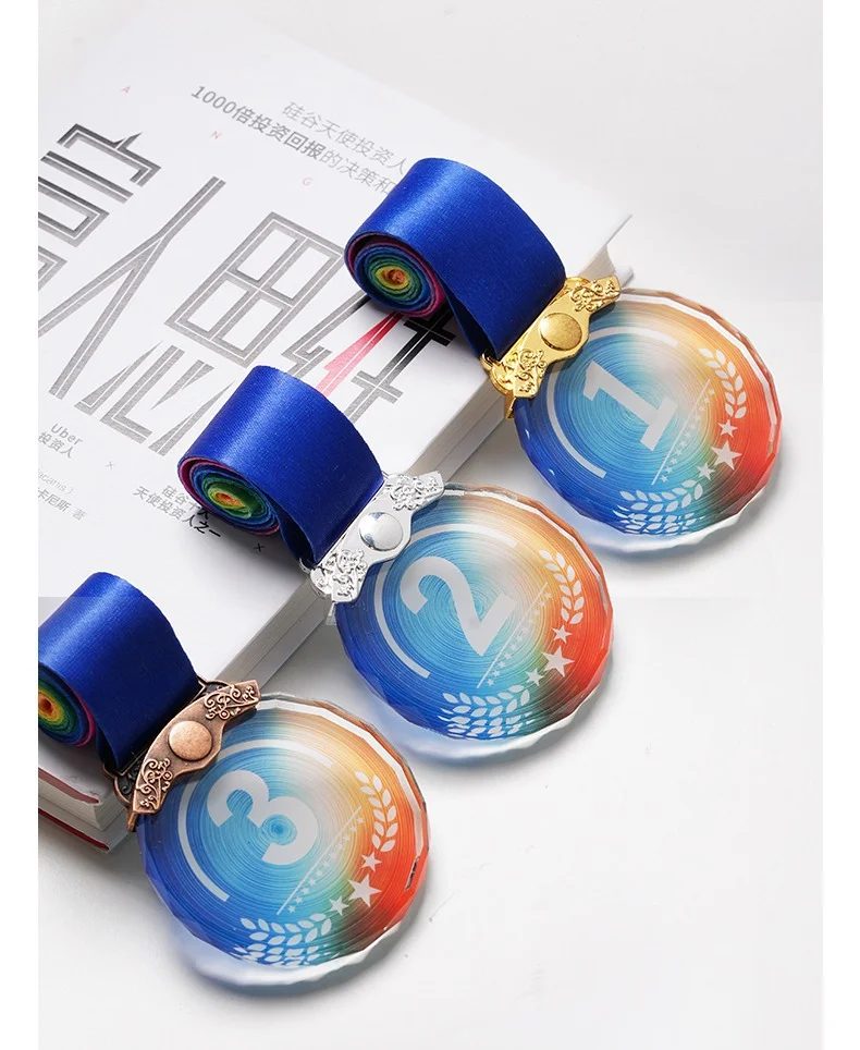 Crystal medal