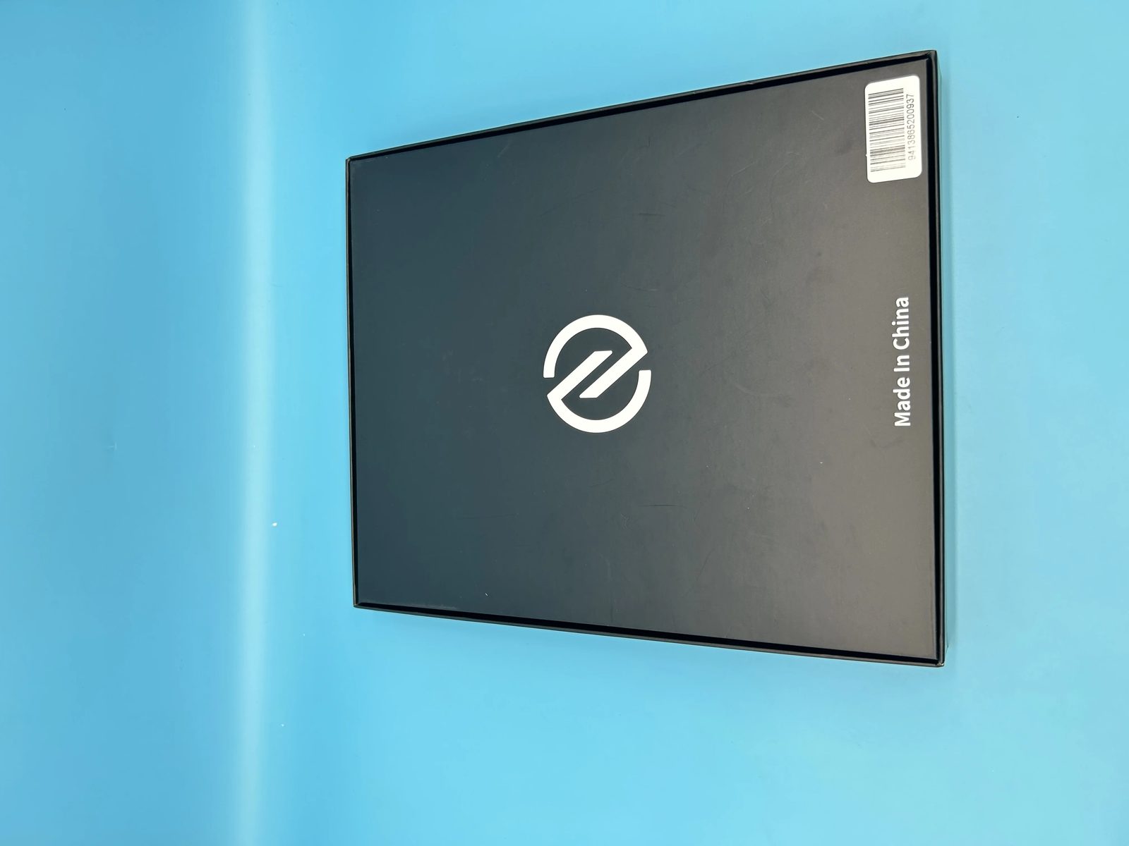 Power bank: 8,000mAh